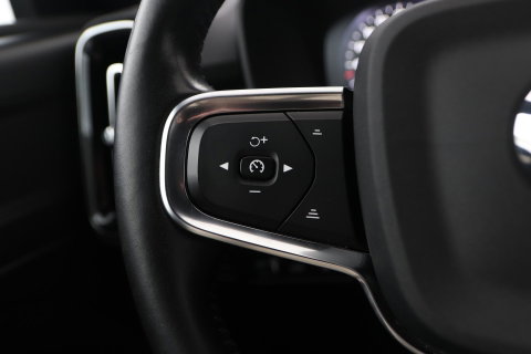 Volvo XC40 T4 Recharge Inscription | Trekhaak | Standkachel | Apple CarPlay | LED | Digitaal Cockpit | PDC | 18 Inch