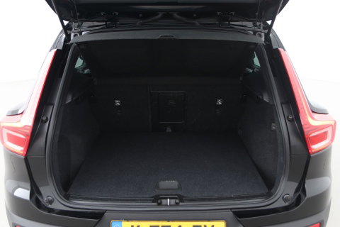 Volvo XC40 T4 Recharge Inscription | Trekhaak | Standkachel | Apple CarPlay | LED | Digitaal Cockpit | PDC | 18 Inch