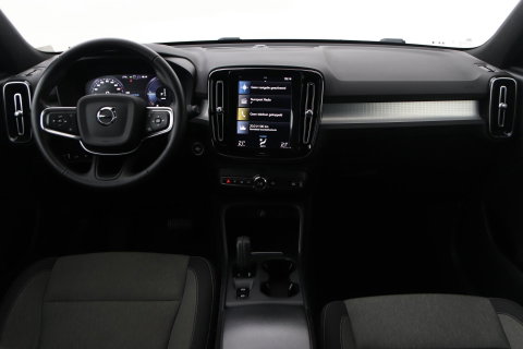 Volvo XC40 T4 Recharge Inscription | Trekhaak | Standkachel | Apple CarPlay | LED | Digitaal Cockpit | PDC | 18 Inch