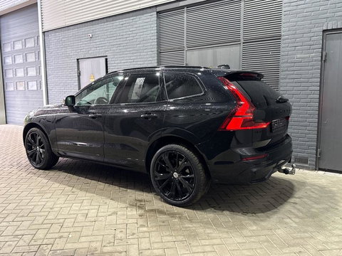 Volvo XC60 T8 Plus Black Edition | Harman/Kardon | Trekhaak | Panoramadak | 360° Camera | Head-Up | Pilot Assist | 21 Inch