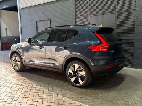 Volvo EX40 Single Motor Extended Range Plus | 82 kWh | Harman/Kardon | ACC | 360° Camera | Warmtepomp | Keyless | Stoel+Stuurverwarming | 19 inch