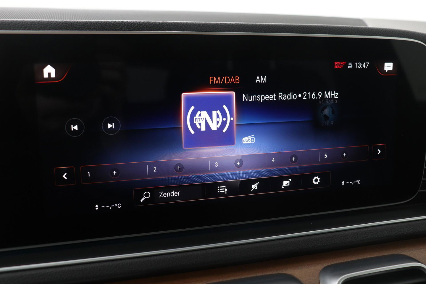 Mercedes-Benz GLE 350 de 4MATIC Premium Plus | Burmester | Panoramadak | Luchtvering | BLIS | Nightpakket | Trekhaak | ACC