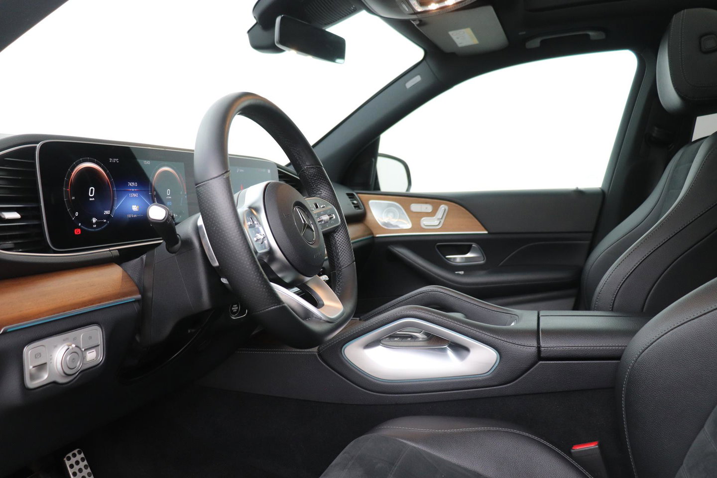 Mercedes-Benz GLE 350 de 4MATIC Premium Plus | Burmester | Panoramadak | Luchtvering | BLIS | Nightpakket | Trekhaak | ACC
