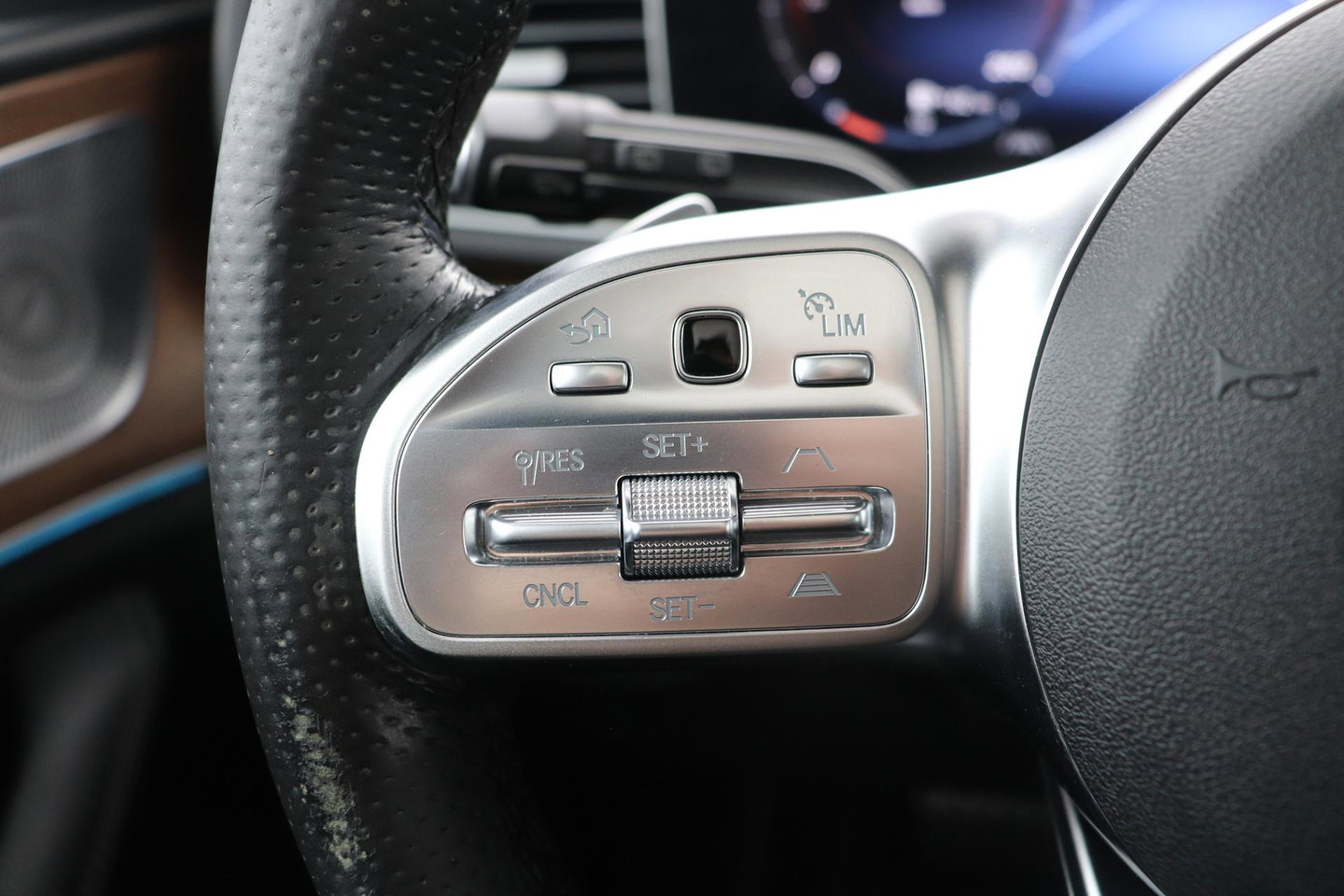 Mercedes-Benz GLE 350 de 4MATIC Premium Plus | Burmester | Panoramadak | Luchtvering | BLIS | Nightpakket | Trekhaak | ACC