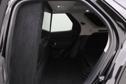 Land Rover Discovery 3.0 Sd6 SE | GRIJS KENTEKEN | Luchtvering | Trekhaak | Stoel+Stuurverwarming | BLIS | Camera | ACC
