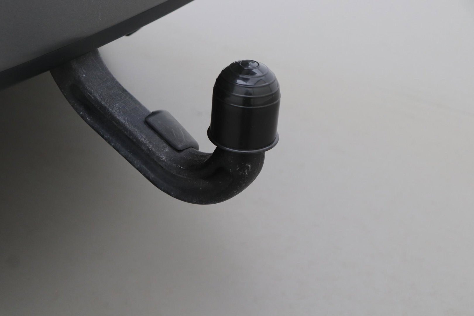 Land Rover Discovery 3.0 Sd6 SE | GRIJS KENTEKEN | Luchtvering | Trekhaak | Stoel+Stuurverwarming | BLIS | Camera | ACC