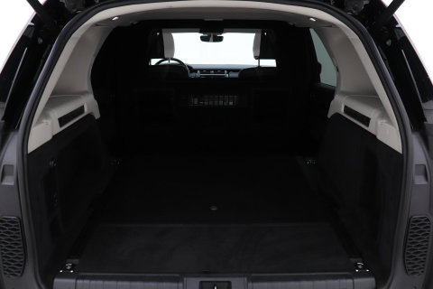 Land Rover Discovery 3.0 Sd6 SE | GRIJS KENTEKEN | Luchtvering | Trekhaak | Stoel+Stuurverwarming | BLIS | Camera | ACC