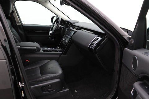 Land Rover Discovery 3.0 Sd6 SE | GRIJS KENTEKEN | Luchtvering | Trekhaak | Stoel+Stuurverwarming | BLIS | Camera | ACC
