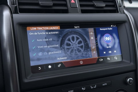 Land Rover Discovery 3.0 Sd6 Landmark Edition | GRIJS KENTEKEN | Luchtvering | Panoramadak | Trekhaak | Camera | Stoel+Stuurverwarming