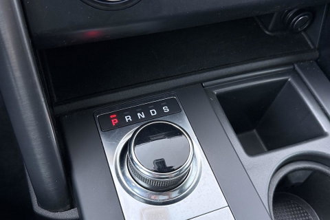 Land Rover Discovery 3.0 Sd6 Landmark Edition | GRIJS KENTEKEN | Luchtvering | Panoramadak | Trekhaak | Camera | Stoel+Stuurverwarming