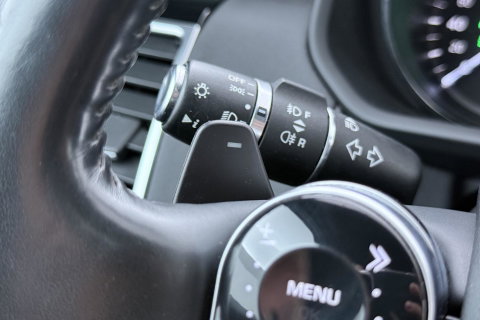 Land Rover Discovery 3.0 Sd6 Landmark Edition | GRIJS KENTEKEN | Luchtvering | Panoramadak | Trekhaak | Camera | Stoel+Stuurverwarming