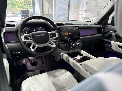 Land Rover Defender 2.0 P300e 110 X-Dynamic HSE | Luchtvering | Stoelventilatie | Trekhaak | 360° Camera | Meridian | Stoel+Stuurverwarming | ACC