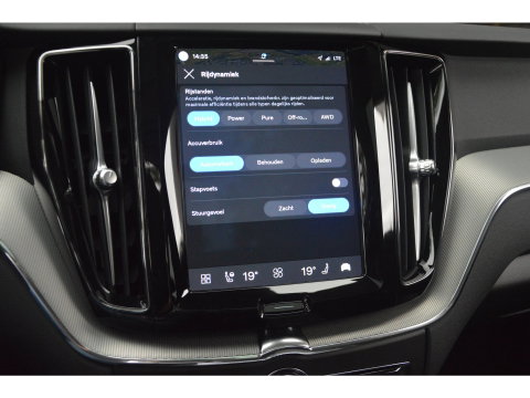 Volvo XC60 T6 Hybrid AWD Plus Bright | 360° Camera | Panoramadak | Harman/Kardon | Stoel + Stuur Verwarmd | Apple Carplay |
