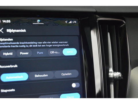 Volvo XC60 T6 Hybrid AWD Plus Bright | 360° Camera | Panoramadak | Harman/Kardon | Stoel + Stuur Verwarmd | Apple Carplay |