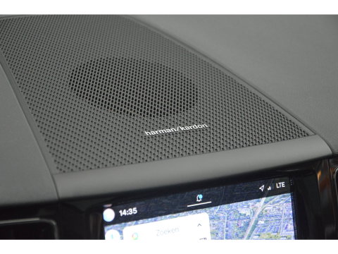 Volvo XC60 T6 Hybrid AWD Plus Bright | 360° Camera | Panoramadak | Harman/Kardon | Stoel + Stuur Verwarmd | Apple Carplay |