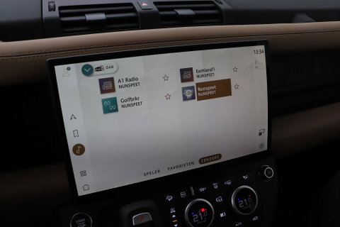 Land Rover Defender 2.0 P300e 110 X-Dynamic HSE | Luchtvering | Stoelventilatie | Panoramadak | Trekhaak | 360° Camera | Head-Up | ACC