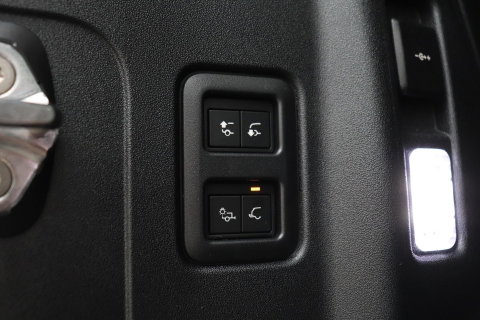 Land Rover Defender 2.0 P300e 110 X-Dynamic HSE | Luchtvering | Stoelventilatie | Panoramadak | Trekhaak | 360° Camera | Head-Up | ACC