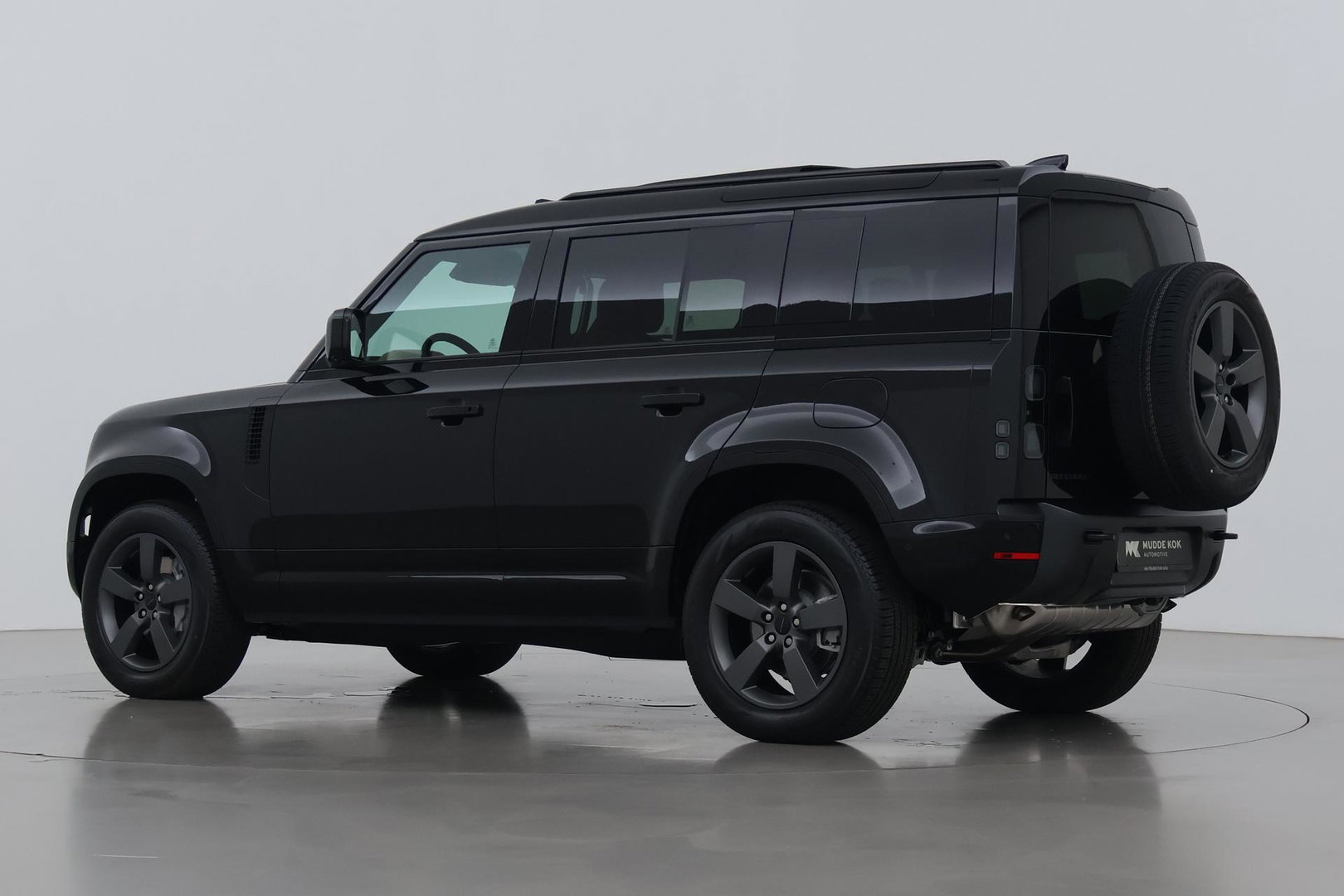 Land Rover Defender 2.0 P300e 110 X-Dynamic HSE | Luchtvering | Stoelventilatie | Panoramadak | Trekhaak | 360° Camera | Head-Up | ACC