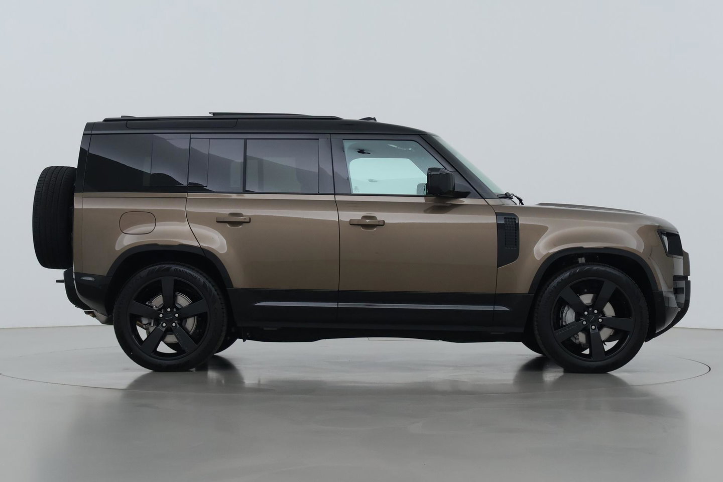 Land Rover Defender 2.0 P300e 110 X-Dynamic HSE | FACELIFT | ClearSight | Meridian Surround | Head-Up | ACC | Panoramadak | Trekhaak