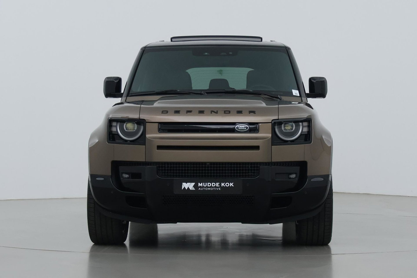 Land Rover Defender 2.0 P300e 110 X-Dynamic HSE | FACELIFT | ClearSight | Meridian Surround | Head-Up | ACC | Panoramadak | Trekhaak