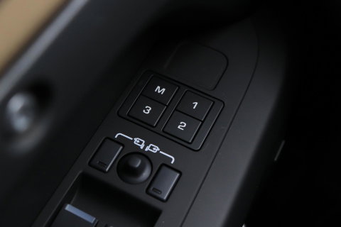 Land Rover Defender 2.0 P300e 110 X-Dynamic HSE | FACELIFT | ClearSight | Meridian Surround | Head-Up | ACC | Panoramadak | Trekhaak