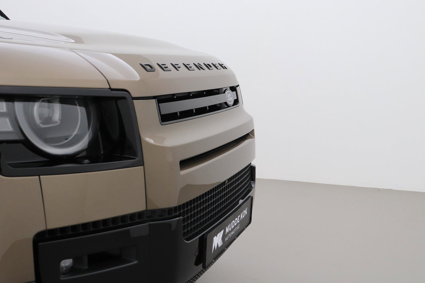 Land Rover Defender 2.0 P300e 110 X-Dynamic HSE | FACELIFT | ClearSight | Meridian Surround | Head-Up | ACC | Panoramadak | Trekhaak