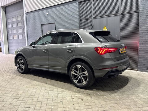Audi Q3 40 TFSI quattro Business Edition | Panoramadak | 360° Camera | Keyless | BLIS | Elektrische Stoelen | Stoel+Stuurverwarming | ACC
