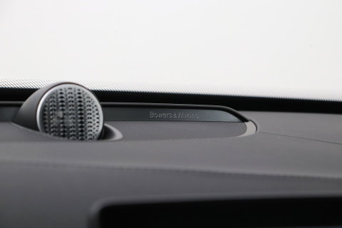Volvo XC90 T8 Ultra Dark | Bowers&Wilkins | Stoelventilatie | Trekhaak | Panoramadak | 360° Camera | Massage | Head-Up | ACC