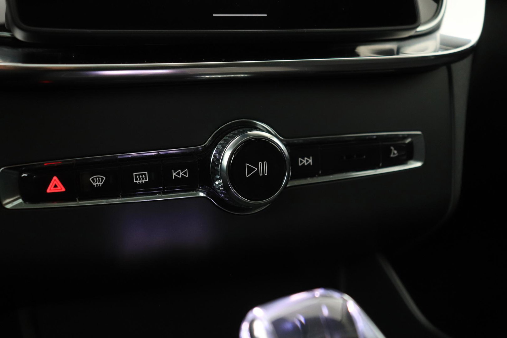 Volvo XC90 T8 Ultra Dark | Bowers&Wilkins | Stoelventilatie | Trekhaak | Panoramadak | 360° Camera | Massage | Head-Up | ACC