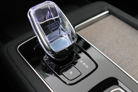 Volvo XC90 T8 Ultra Dark | Bowers&Wilkins | Stoelventilatie | Trekhaak | Panoramadak | 360° Camera | Massage | Head-Up | ACC