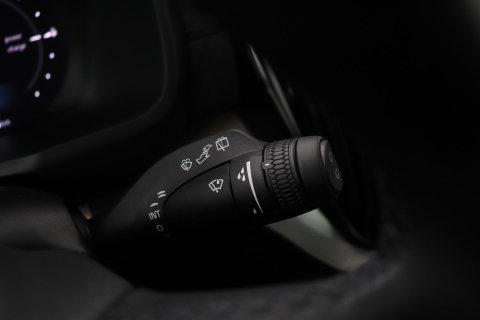 Volvo XC90 T8 Ultra Dark | Bowers&Wilkins | Stoelventilatie | Trekhaak | Panoramadak | 360° Camera | Massage | Head-Up | ACC