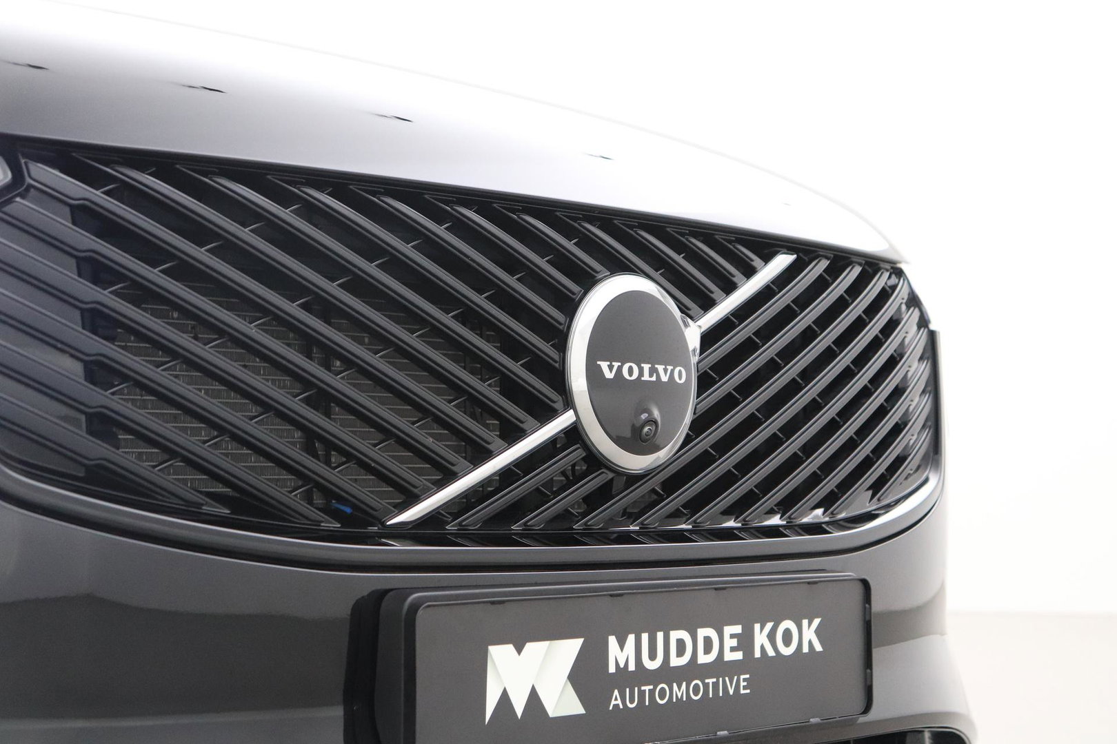 Volvo XC90 T8 Ultra Dark | Bowers&Wilkins | Stoelventilatie | Trekhaak | Panoramadak | 360° Camera | Massage | Head-Up | ACC