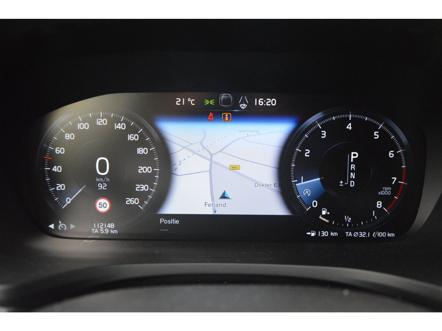 Volvo V60 T5 | Trekhaak 1800kg | Stoel + Stuur Verwarmd | Apple Carplay | Cruise | Leer |