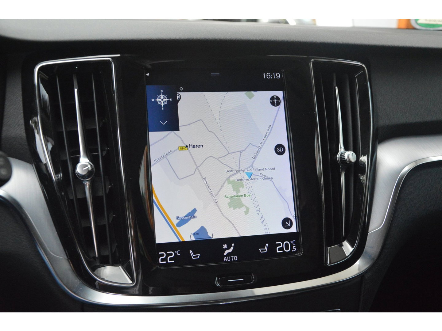 Volvo V60 T5 | Trekhaak 1800kg | Stoel + Stuur Verwarmd | Apple Carplay | Cruise | Leer |
