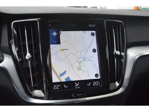 Volvo V60 T5 | Trekhaak 1800kg | Stoel + Stuur Verwarmd | Apple Carplay | Cruise | Leer |