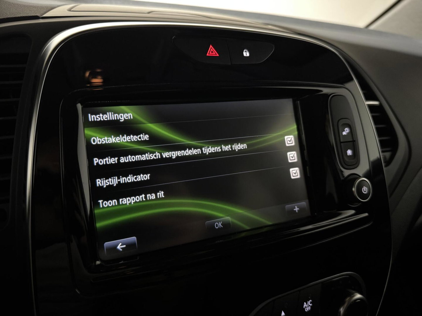 Renault Captur 1.3 TCe Intens Automaat Camera Trekh. Navi Cruise
