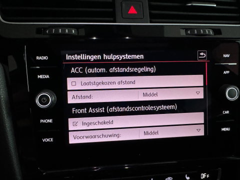 Volkswagen Golf 2.0 TSI GTI TCR Pano|ACC|BlindSpot|Camera|Lane Assist