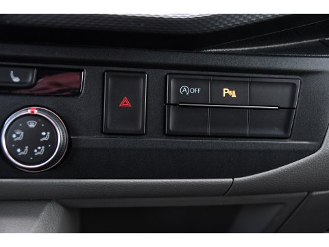 Volkswagen Transporter 2.0 TDI L2H1 30 DC Bulli Black Edition Adaptieve Cruise, Virtual, Camera, Carplay, Stoelverwarming, LED, 2 x Schuifdeur, Automaat, Trekhaak, Sensoren, Uniek!