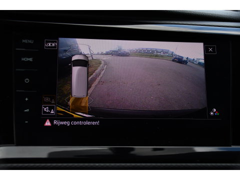 Volkswagen Transporter 2.0 TDI L2H1 30 DC Bulli Black Edition Adaptieve Cruise, Virtual, Camera, Carplay, Stoelverwarming, LED, 2 x Schuifdeur, Automaat, Trekhaak, Sensoren, Uniek!