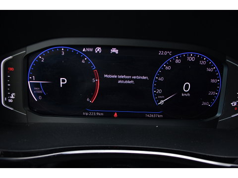 Volkswagen Transporter 2.0 TDI L2H1 30 DC Bulli Black Edition Adaptieve Cruise, Virtual, Camera, Carplay, Stoelverwarming, LED, 2 x Schuifdeur, Automaat, Trekhaak, Sensoren, Uniek!