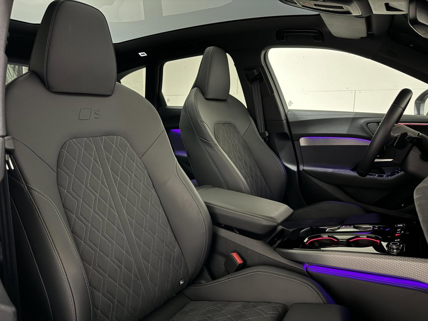 Audi A5 Avant 2.0 e-hybrid quattro S-Line Competition Pano 360° RS-Seats Passenger display