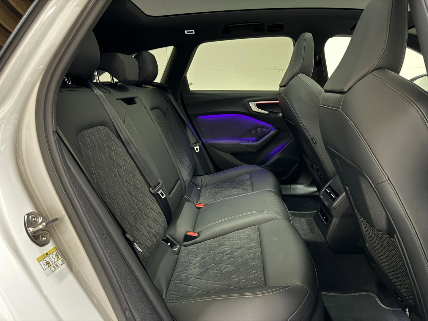 Audi A5 Avant 2.0 e-hybrid quattro S-Line Competition Pano 360° RS-Seats Passenger display