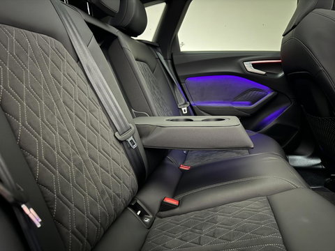 Audi A5 Avant 2.0 e-hybrid quattro S-Line Competition Pano 360° RS-Seats Passenger display