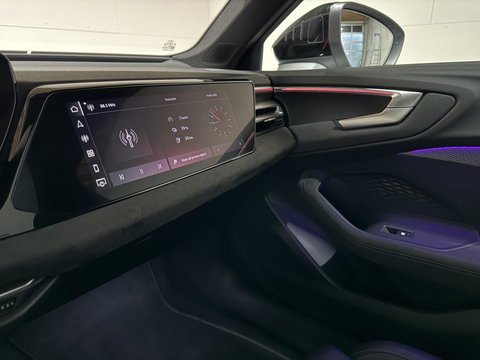 Audi A5 Avant 2.0 e-hybrid quattro S-Line Competition Pano 360° RS-Seats Passenger display