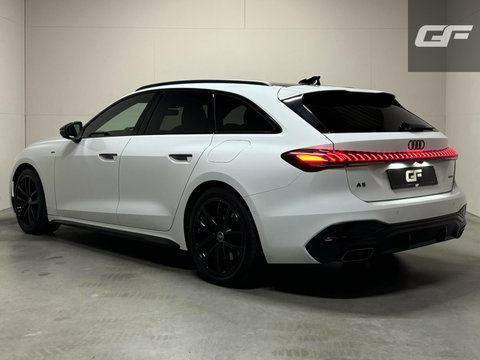 Audi A5 Avant 2.0 e-hybrid quattro S-Line Competition Pano 360° RS-Seats Passenger display