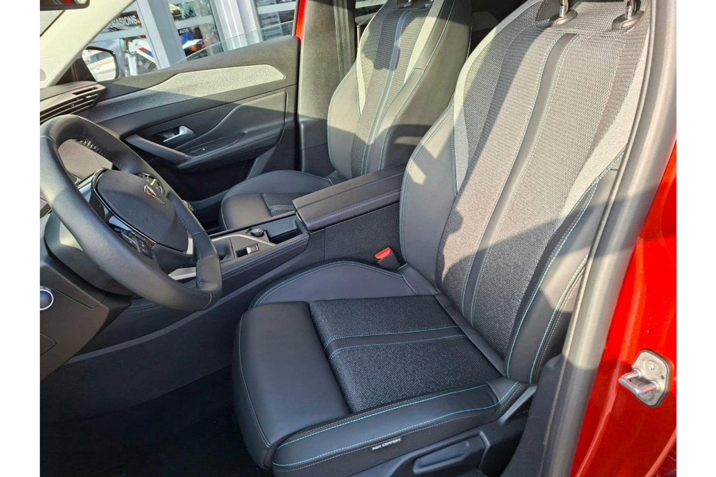 Peugeot 308 308 SW 1.2 PURE-TECH 130PK ALLURE NAVI PDC LMV