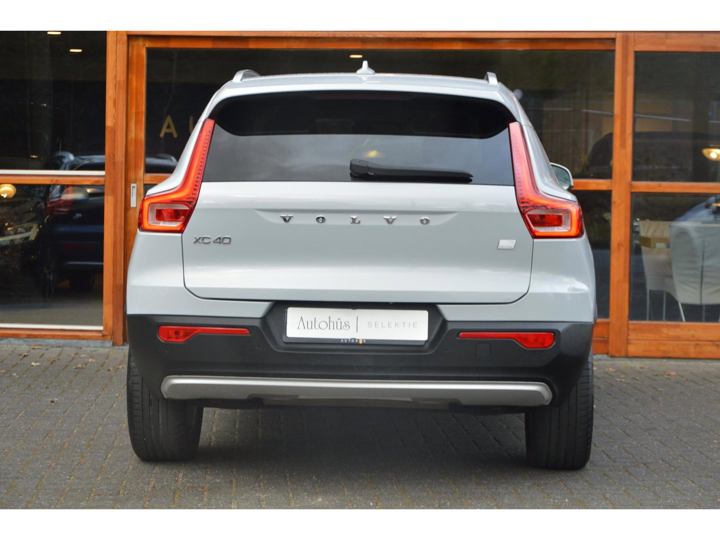 Volvo XC40 T5 Recharge Inscription | Pilot-assist | Camera | Stoelverwarming | Stuurverwarming | Volvo On Call |