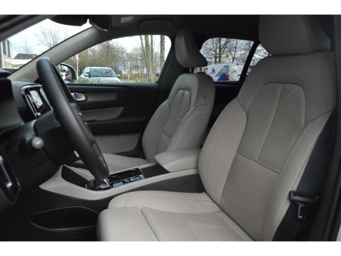 Volvo XC40 T5 Recharge Inscription | Pilot-assist | Camera | Stoelverwarming | Stuurverwarming | Volvo On Call |