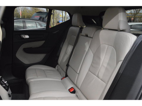 Volvo XC40 T5 Recharge Inscription | Pilot-assist | Camera | Stoelverwarming | Stuurverwarming | Volvo On Call |