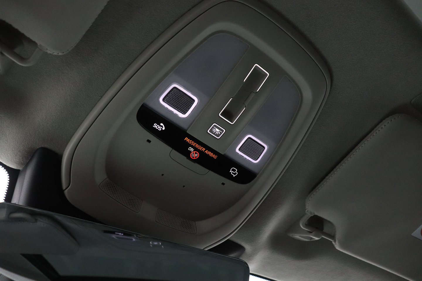 Volvo XC90 T8 Ultra Dark | Bowers&Wilkins | Stoelventilatie | Trekhaak | Panoramadak | 360° Camera | Massage | Head-Up | ACC